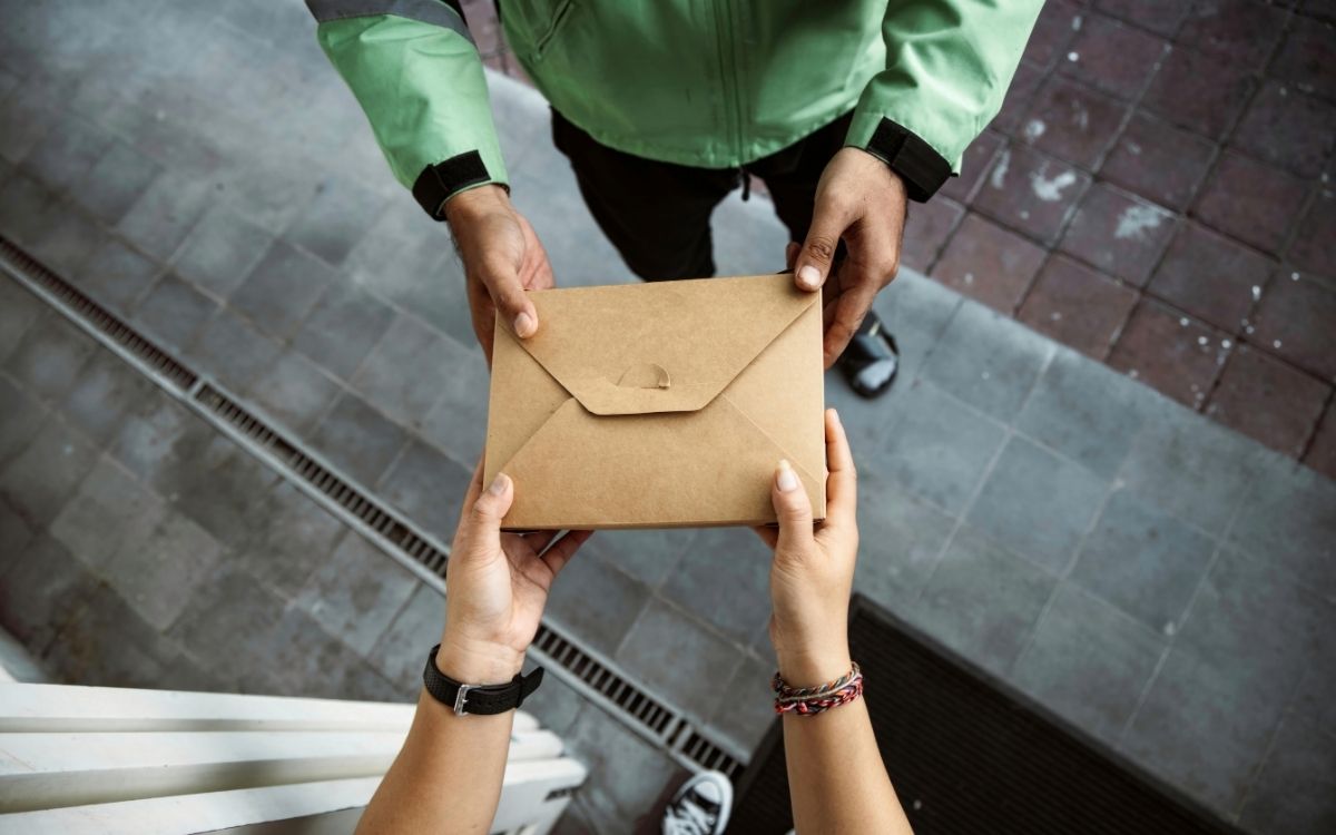 Qué responsabilidades legales tiene una empresa frente a clientes